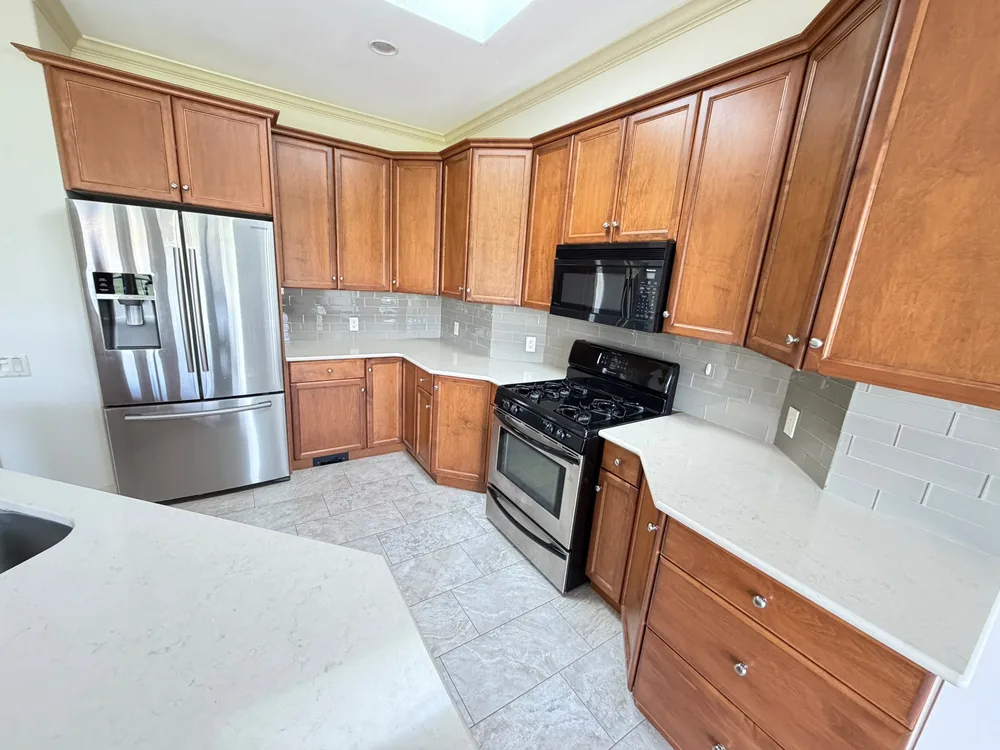 Kelowna kitchen appliance wall before the renovation