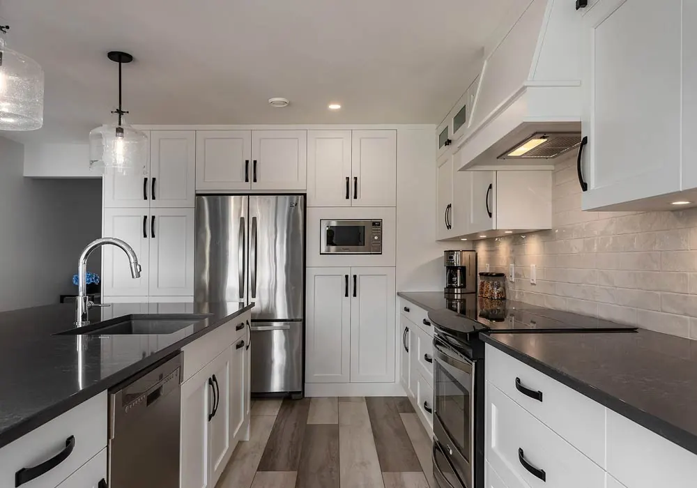 Custom kitchen and living room by Amend Developments, photo 4